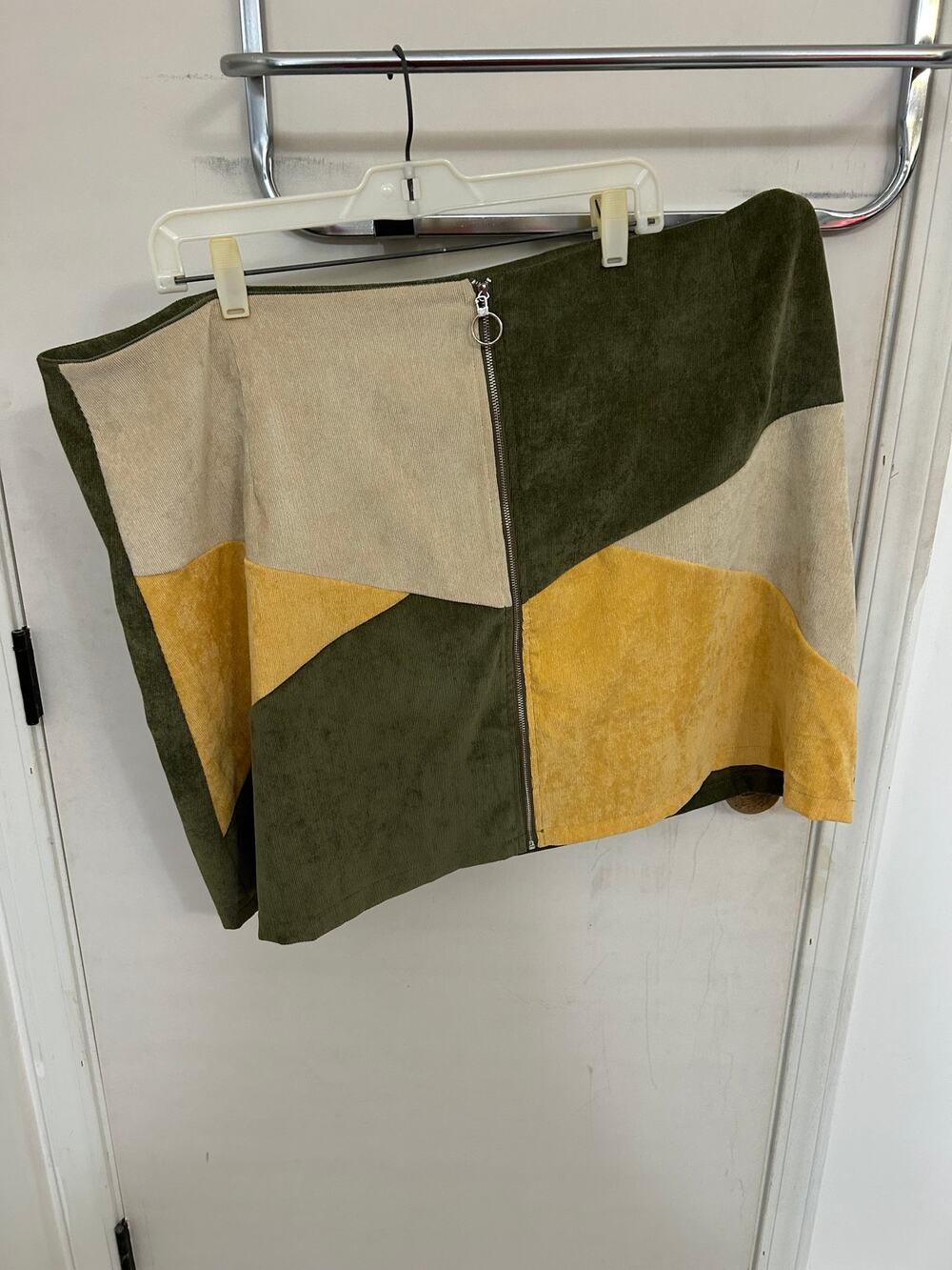 Olive Green Khaki Yellow Zip Mini Skirt size 22(ish)